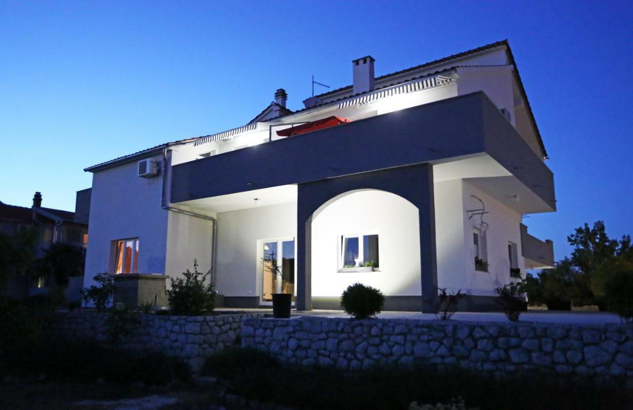 Guesthouse Villa Domenico Lozovac Exterior foto